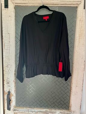 Jennifer Lopez Black V-Neck Long Sleeve Peplum Blouse